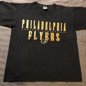 Philadelphia Flyers T-Shirt (Medium)